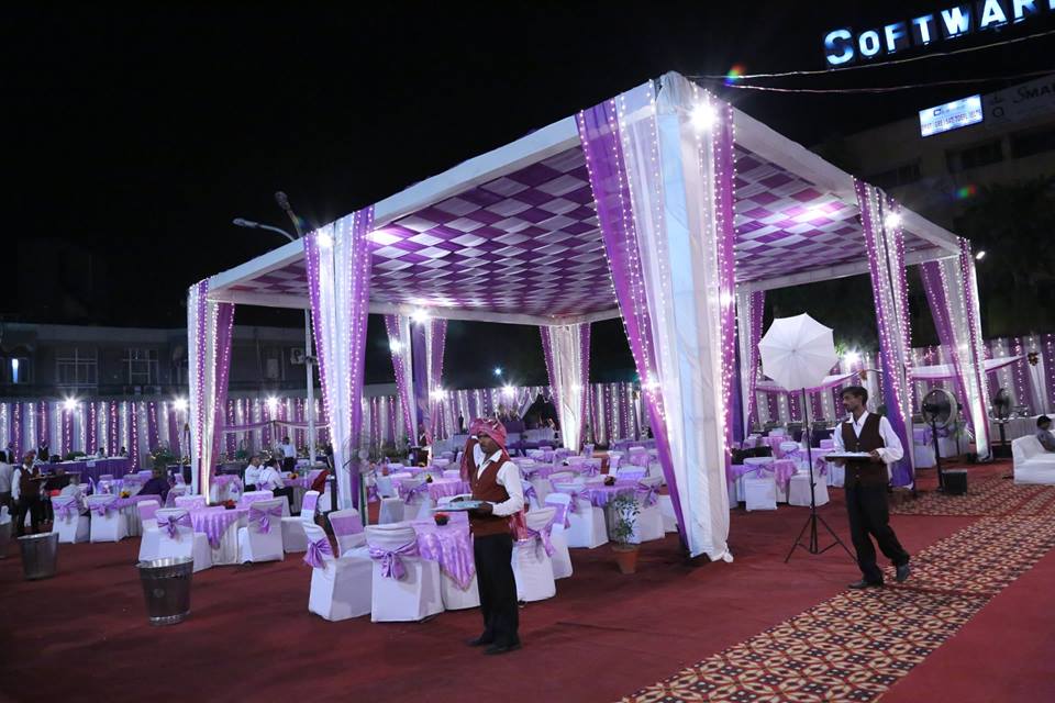 We are having best team from designing, serving and hosting for events in Noida. We are in catering service from decades and try to provide the best & sophisticated services to our clients to make them happy.