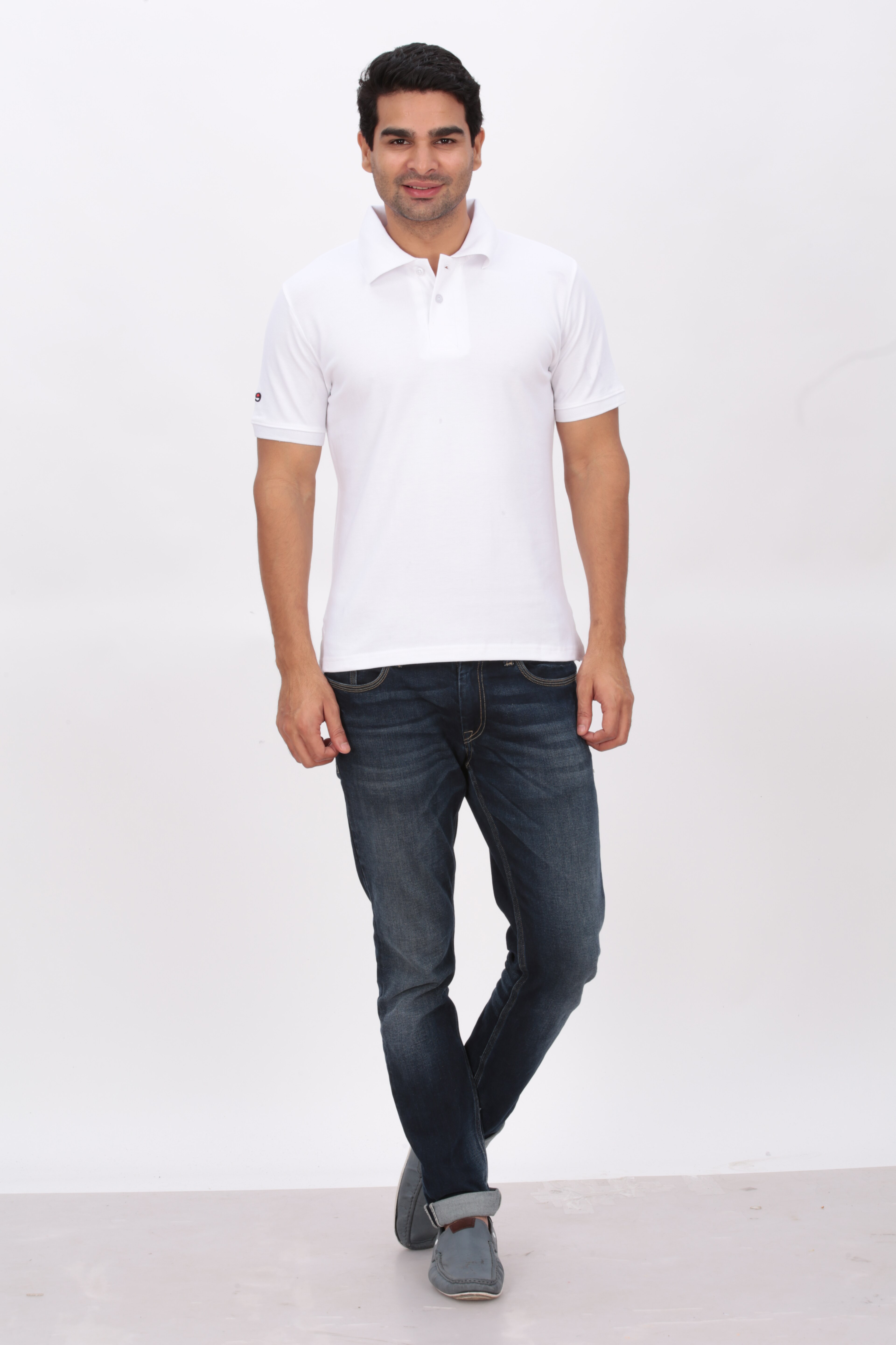 South cotton fabs exporting plain white t-shirts.