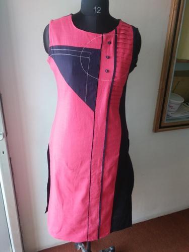 Women's Straight Long Kurtas
Material Composition: Cotton Fit Type: Regular Fit, Fit Style : Western Wear Kurti Lightweight. Spring & Summer Wear. Designer Kurti with high quality.