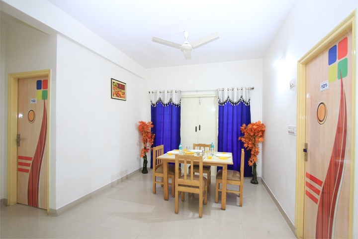 Economy room is super furnished room with all amenities like LCD,direct dial facility,tea coffee maker,wifi and Break Fast
