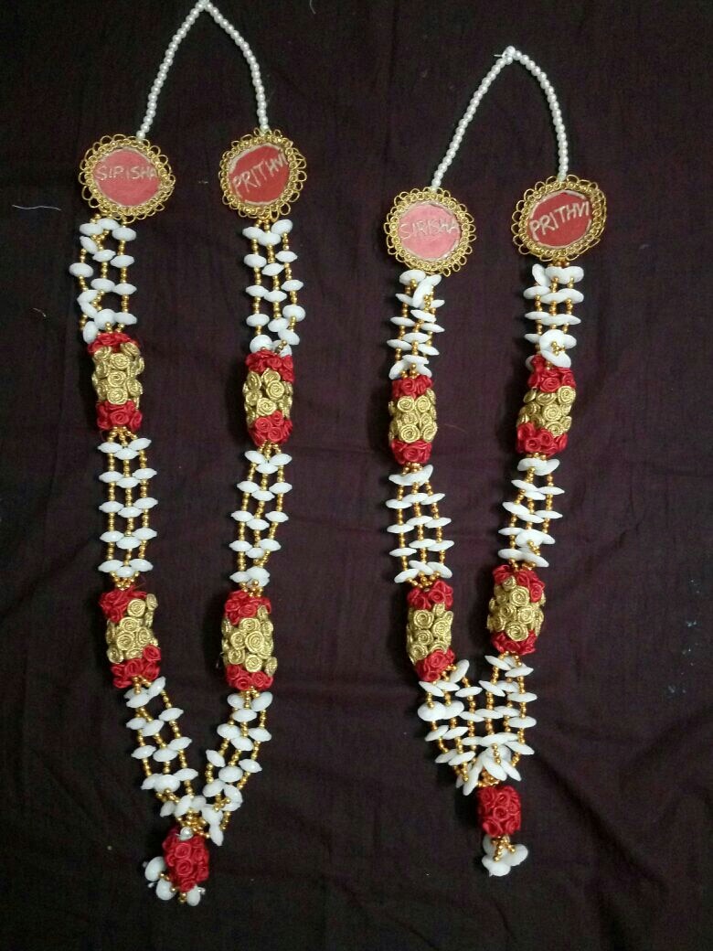 simple and elegant look karpuram garlands used in wedding