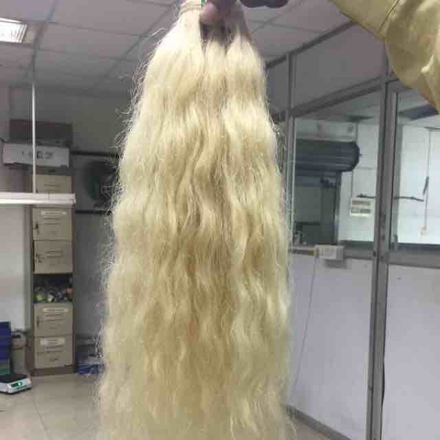 INDIAN hair extension in 613 blond colours