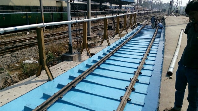 We offer Industrial Epoxy Flooring services suitable for outdoor as well as indoor. This is ideal for Engineering, Pharma, Automobiles, Food & Beverages, Sports court and Warehouse