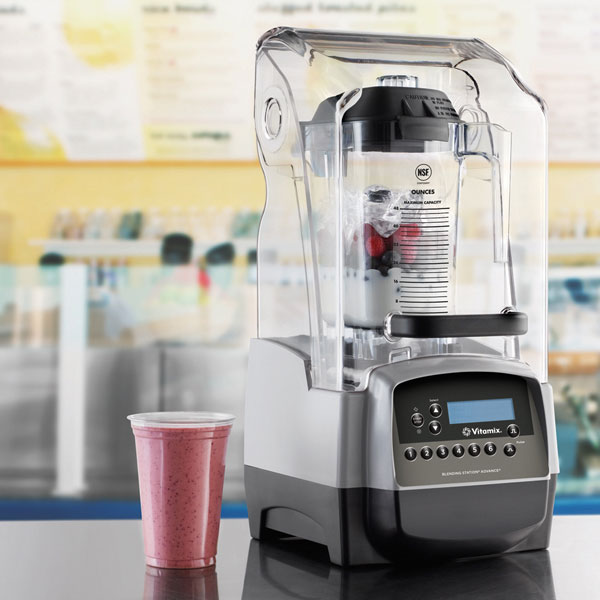 Powerful, Noise-Reduced Blending
The T&G 2 offers reduced sound and blending time. It quickly and easily creates smoothies, frappes, ice cream drinks and frozen cocktails.
Smart Product Design
• ≈2 peak output HP motor and sound-reducing cover for superior performance in coffee, smoothie, and ice cream shops
• 34 optimized programs engineered to provide consistent results quickly and easily
• Advance® container creates faster, smoother pouring and has a longer blade life resulting in time and cost savings along with improved customer experience