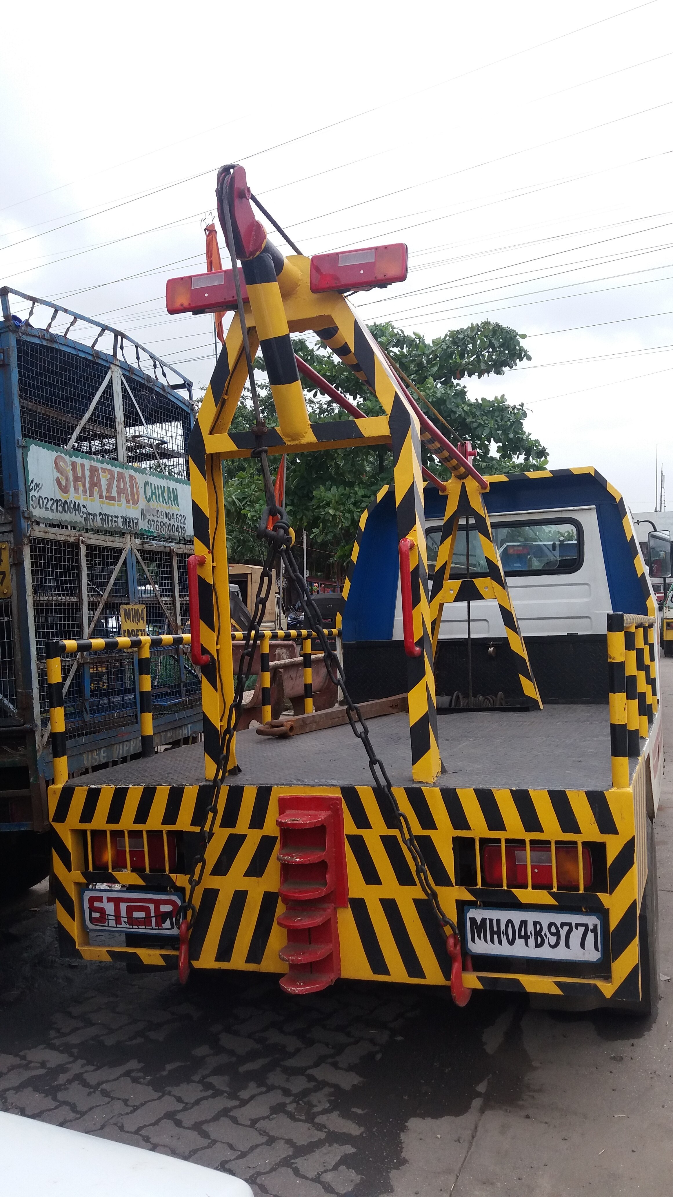 We are Specialist in Bike & Car Towing Services