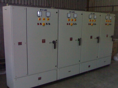 A.M.F Panels
Auto mains failure (AMF) Panels is meant for controlling DG START / STOP sequence in accordance to the availability of utility power supply. We design & manufacture the AMF panels for various capacity & different make of Diesel EA set.
AMF control system provides
• Consistent power supply to the load in absence of main supply.
• DG set protections
• Smooth Start / Stop Sequence.
• Audio visual indications of various fault conditions.
• Protects the load from voltage fluctuations.
• Auto / Manual modes of operation.
• Mains failure and voltage fluctuations detection.
• User friendly.
• GUI interface with TCP/ IP over GSM/GPRS (Optional)