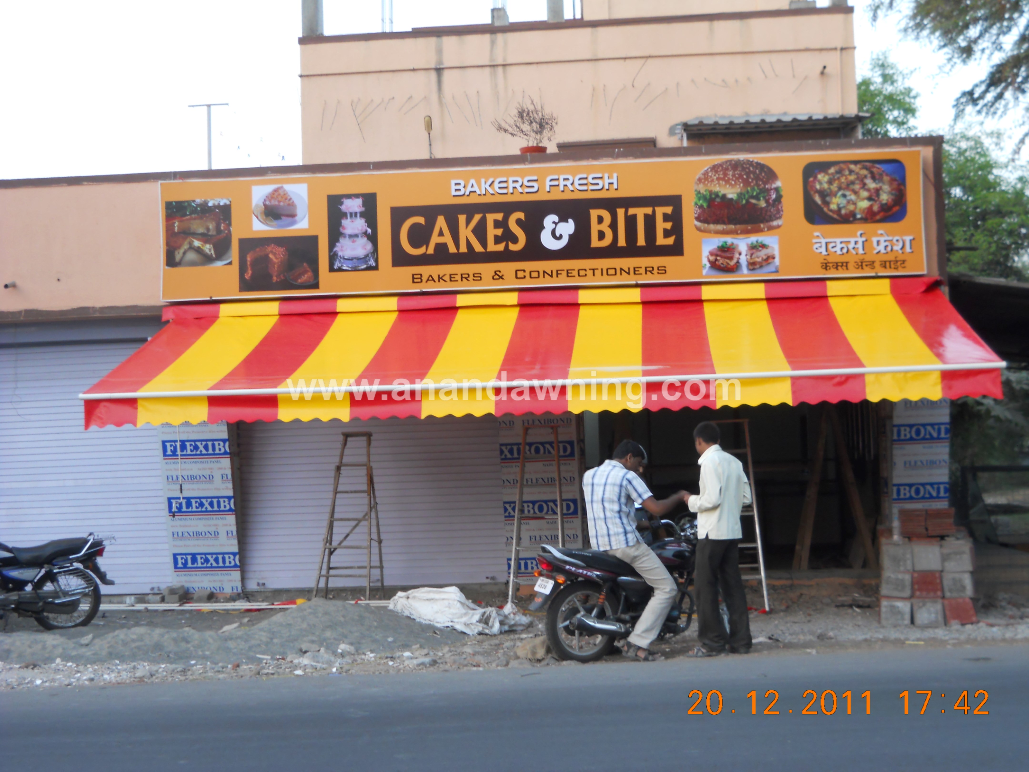 we are manufacturer of folding shade with best quality and provides good service
