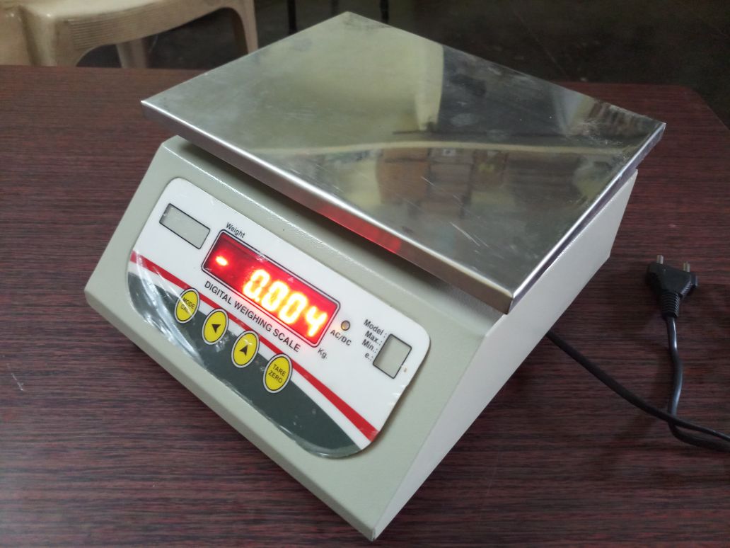 Cap-30 kg
Acc-1gm
Pan - 175 x225
Power Supply - 220V