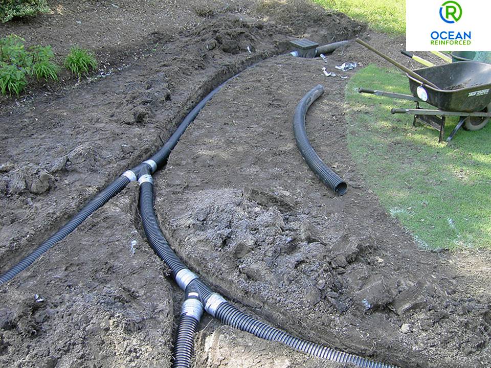 A geopipe with partial perforated structure is disclosed. The geopipe includes a water permeable portion with a plurality of perforated through holes arranged on an upper arc surface of the geopipe for permitting liquid outside the geopipe permeating into the geopipe through the perforated through holes. A water draining portion formed on a lower arc surface from the first end through the second end of the geopipe for draining the water permeated from the perforated through holes of the water permeable portion of the geopipe.
GEOPIPE APPLICATION AREAS
1 In the breeding of muddy land
2 In agriculture, in the removal of unnecessary water from land
3 It is used in the banquette drainage of highways .
4 It has been used successfully in preservation of the foundations of buildings and constructions..
Features:
1. Robust design
2. Corrosion and heat resistance
3. Excellent surface finish
4. High pressure bearer