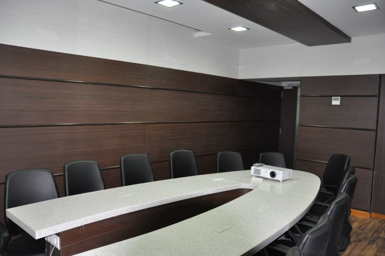 ▪ELITE / PREMIUM FULLY FURNISHED OFFICE AVAILABLE FOR RENT ON PREMIUM LOCATION S.G.HIGHWAY IN PROFESSIONALLY MAINTAINED BUILDING.
▪Carpet area
▪Super Ergonomic efficient & spacious architecture / Design & layout.
▪100% VASTU Compliance.
▪3 Closed Owner's cabin.
▪7 - Department head half enclosed Cubicles.
▪40 staff Cubicles.
▪3 conference room (2 for Group discussion and one for Training/ Review Meeting with projectors).
▪2 File / Document room.
▪Server room.
▪2-Toilet and Pantry block.
▪Waiting lounge.
▪Receptionist table.
▪Daikin JAPAN VRV3 AC.
Plus AMC Tax and Building Maintenance
For More Details Contact With Us.