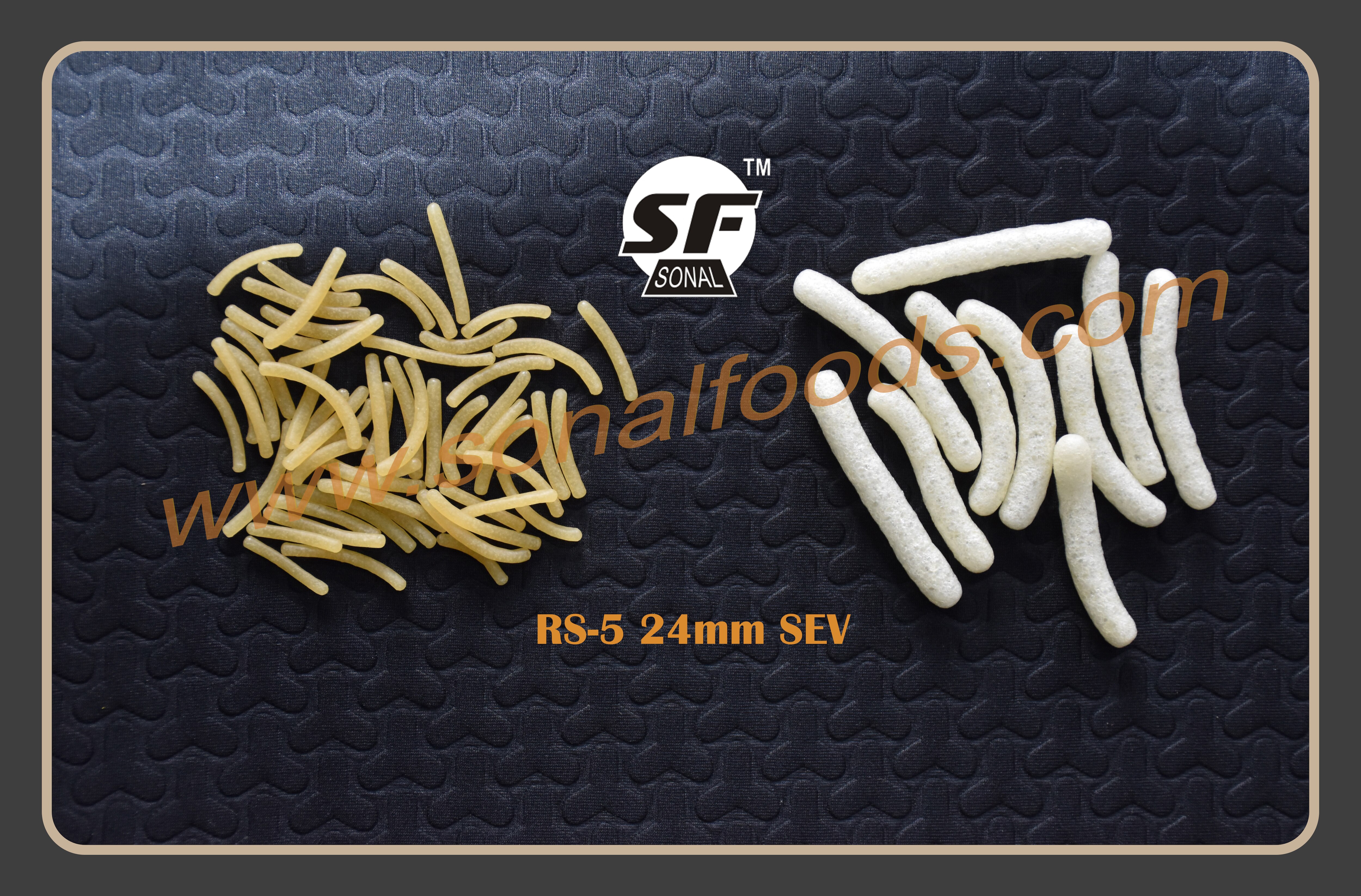 Its a Ready to Fry product.
Shelf Life 12 Months from the manufacturing date.
Expandable by fry / roast / hot air(in microwave)
Expansion Rate : 2-3 Times while frying.
Moisture : Approximately 10 % to 12%
Frying Temperature : 185 °C – 195 °C
We also provide Customized Production and Packaging on Request.