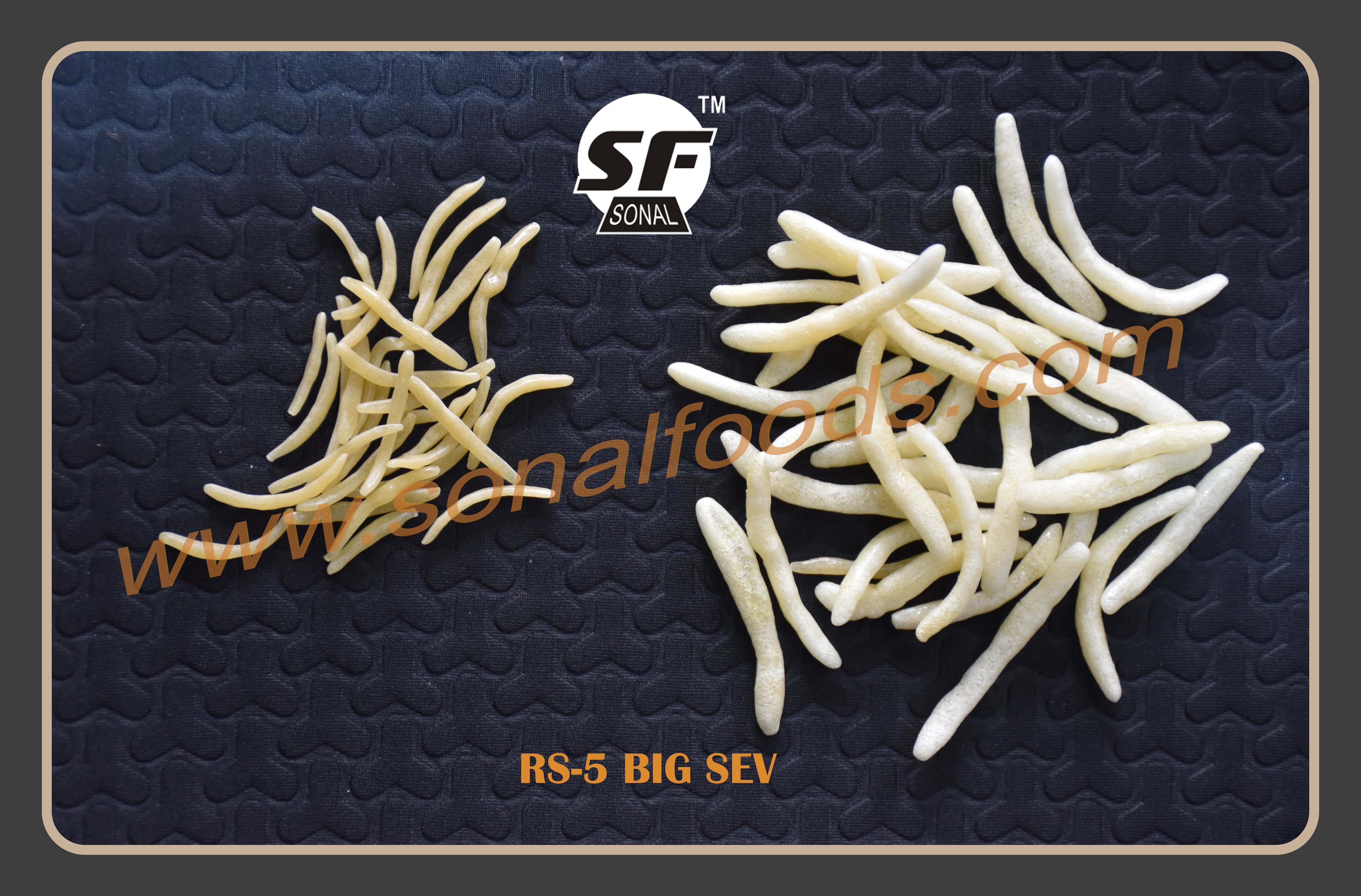 Its a Ready to Fry product.
Shelf Life 12 Months from the manufacturing date.
Expandable by fry / roast / hot air(in microwave)
Expansion Rate : 2-3 Times while frying.
Moisture : Approximately 10 % to 12%
Frying Temperature : 185 °C – 195 °C
We also provide Customized Production and Packaging on Request.