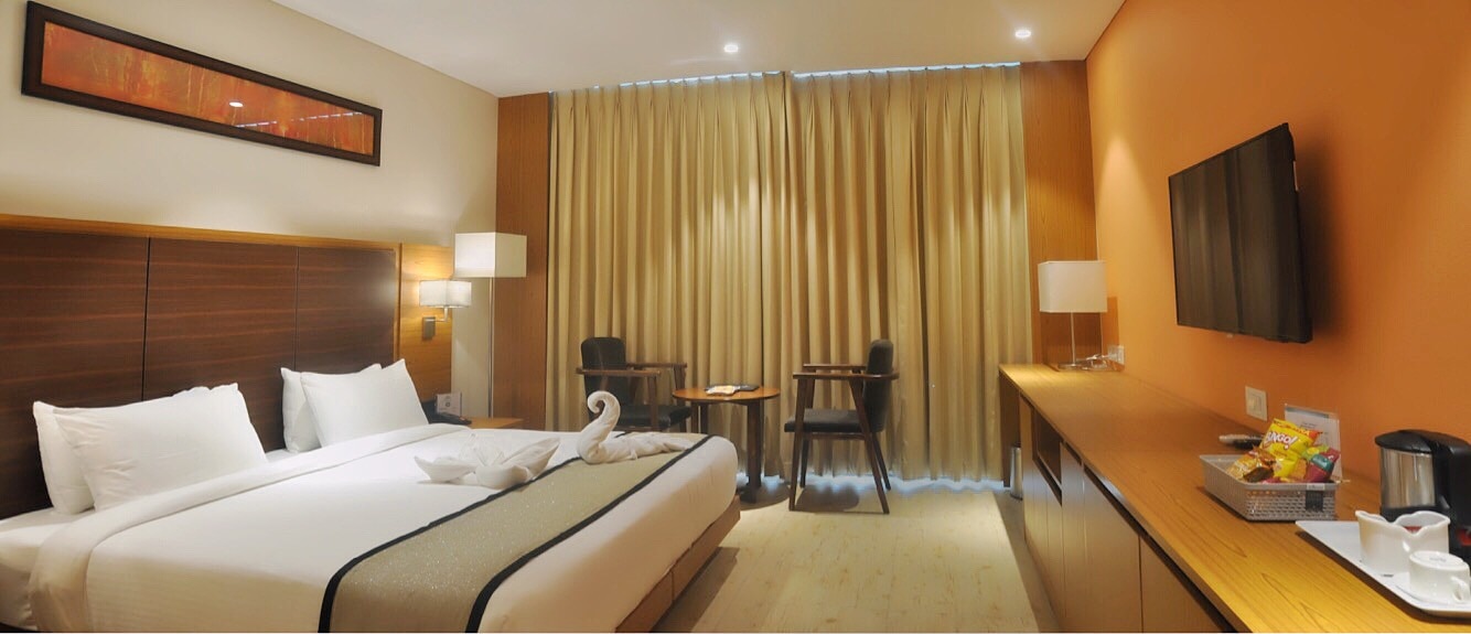 Book Rooms of Grand Tamanna Hotel with Complimentary Breakfast at just Rs 3500 for Single & Rs 4000 for Double plus taxes as applicable.