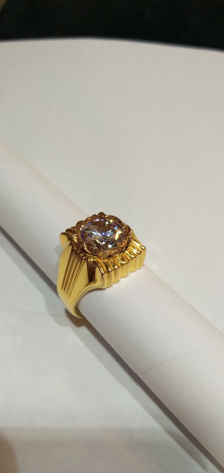 Single stone gold ring 916 purity