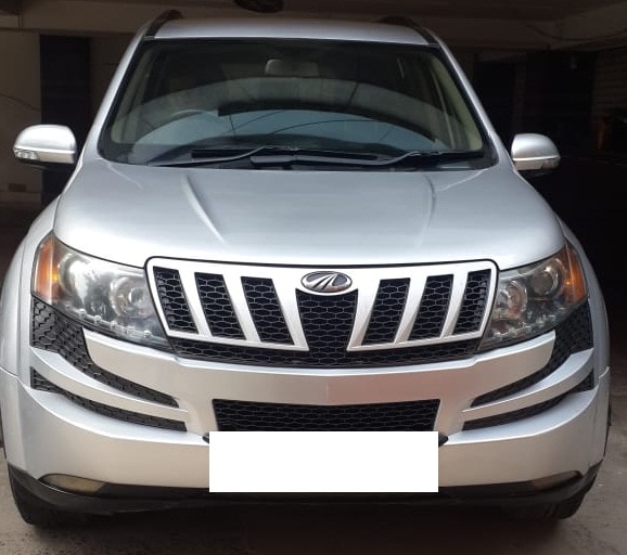 2012 Mahindra XUV500 W8, 62,000Kms (Driven Genuine kilometer), Silver color, DL number, Single owner, Well maintained car in good condition, Finance facility available, Just like new.