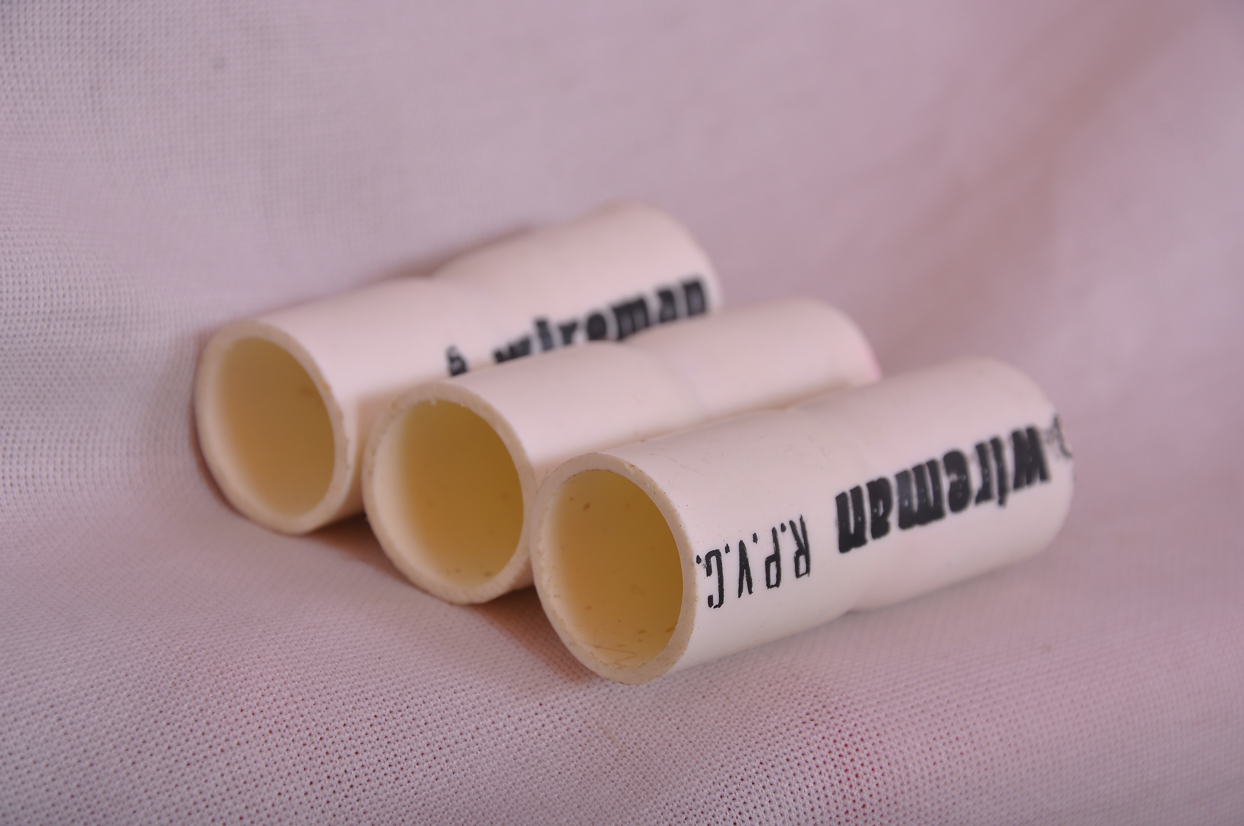 FOR 25 MM CONDUIT
F.R.L.S : YES
COLOR : WHITE/GREY/BLACK
PACKAGING : 150 COUPLERS