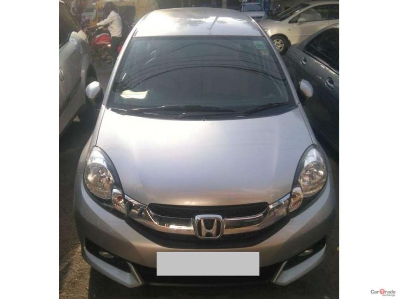 2015 Honda Mobilio I Dtec, 52000Kms (With service record), Silver color, HR Number, Single owner, Brand new tyres, Diesel top variant, Next to Showroom.