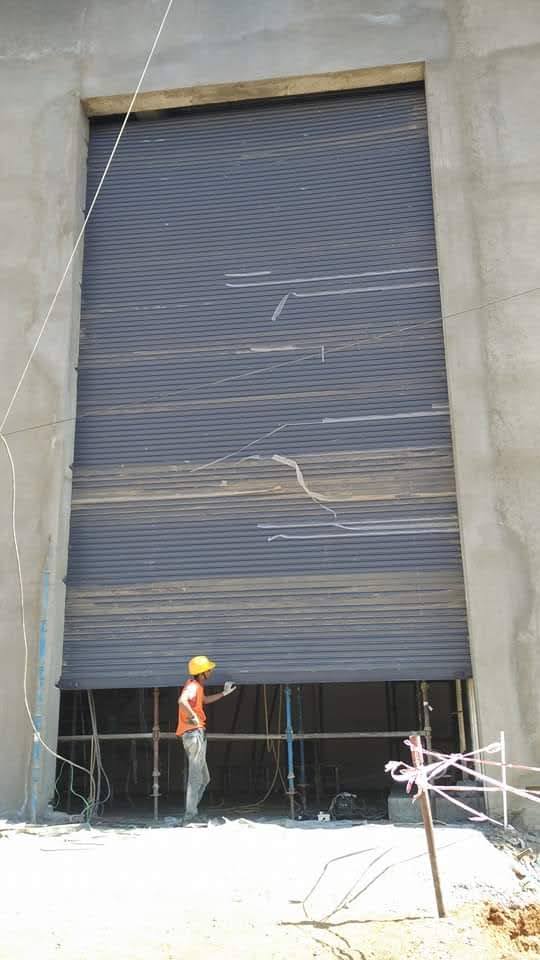 Motorised rolling sh