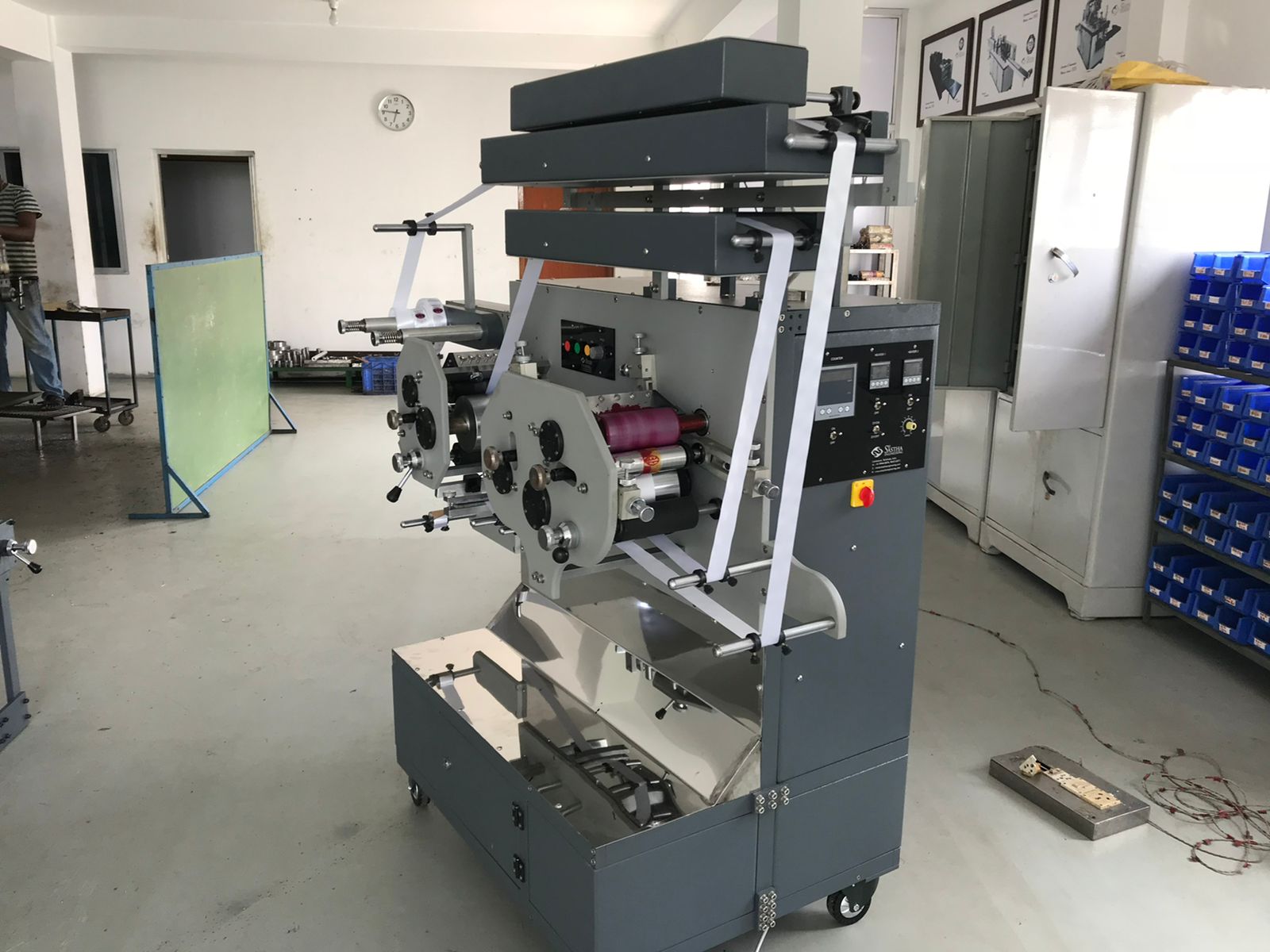 Tearable Taffeta Screen Printing Machine Sri Sastha Engineering