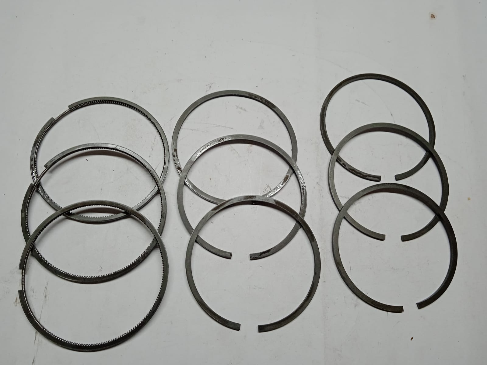 PISTON RINGS MAKE: P