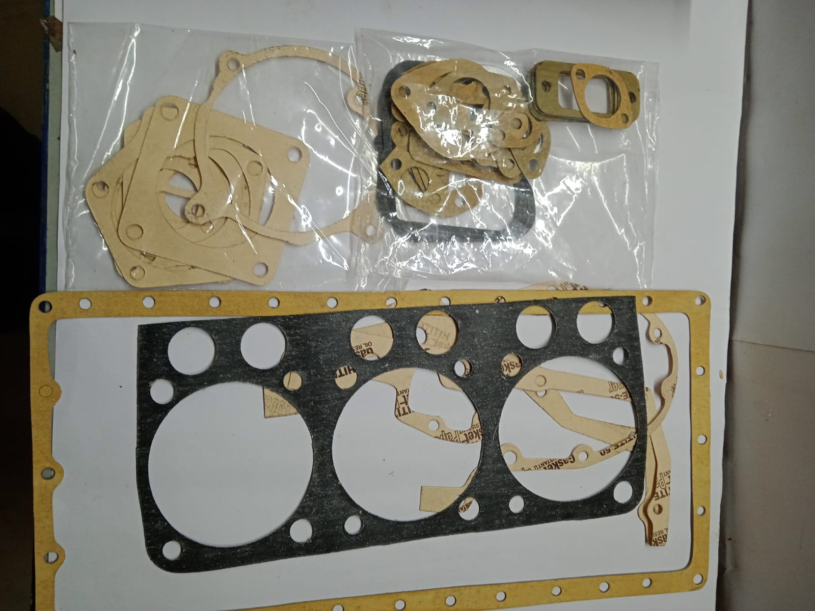 COMPLETE GASKIT // M