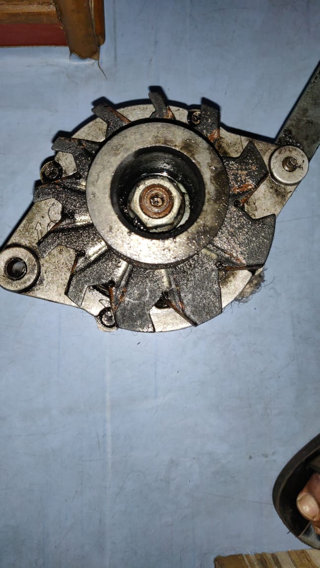 ALTERNATOR DYNAMO / 