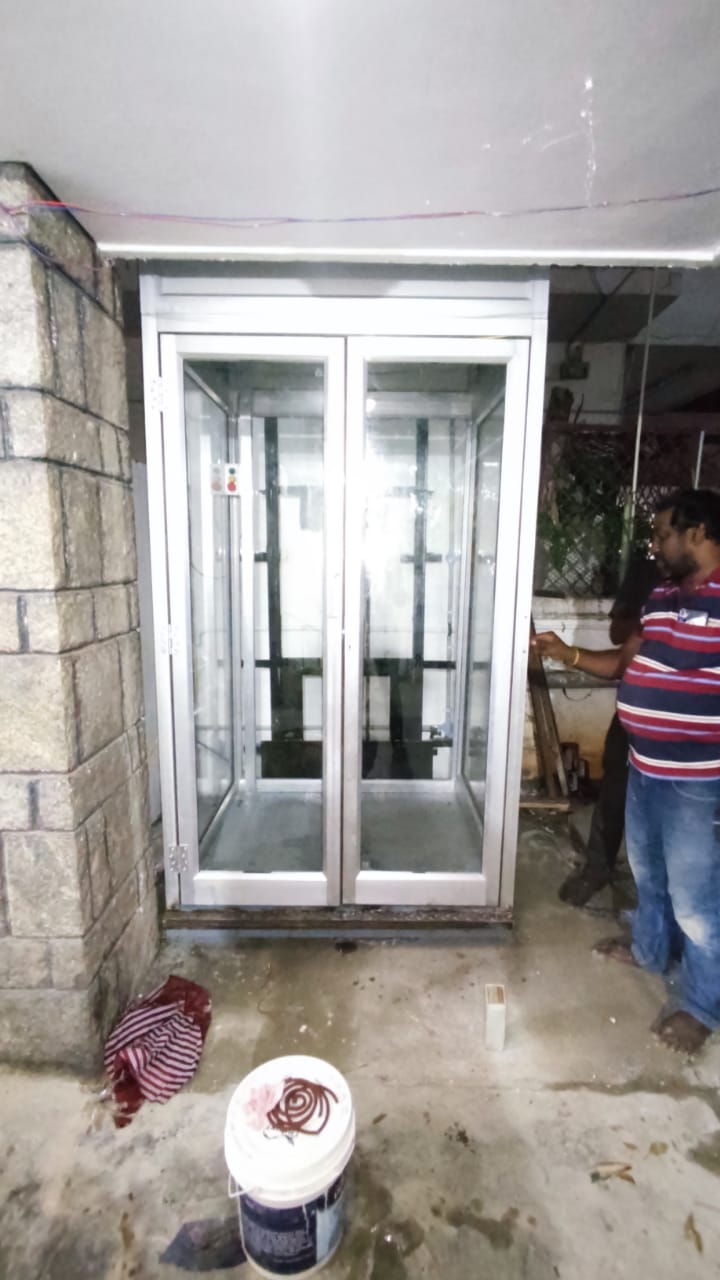 Top Goods Lift Manuf