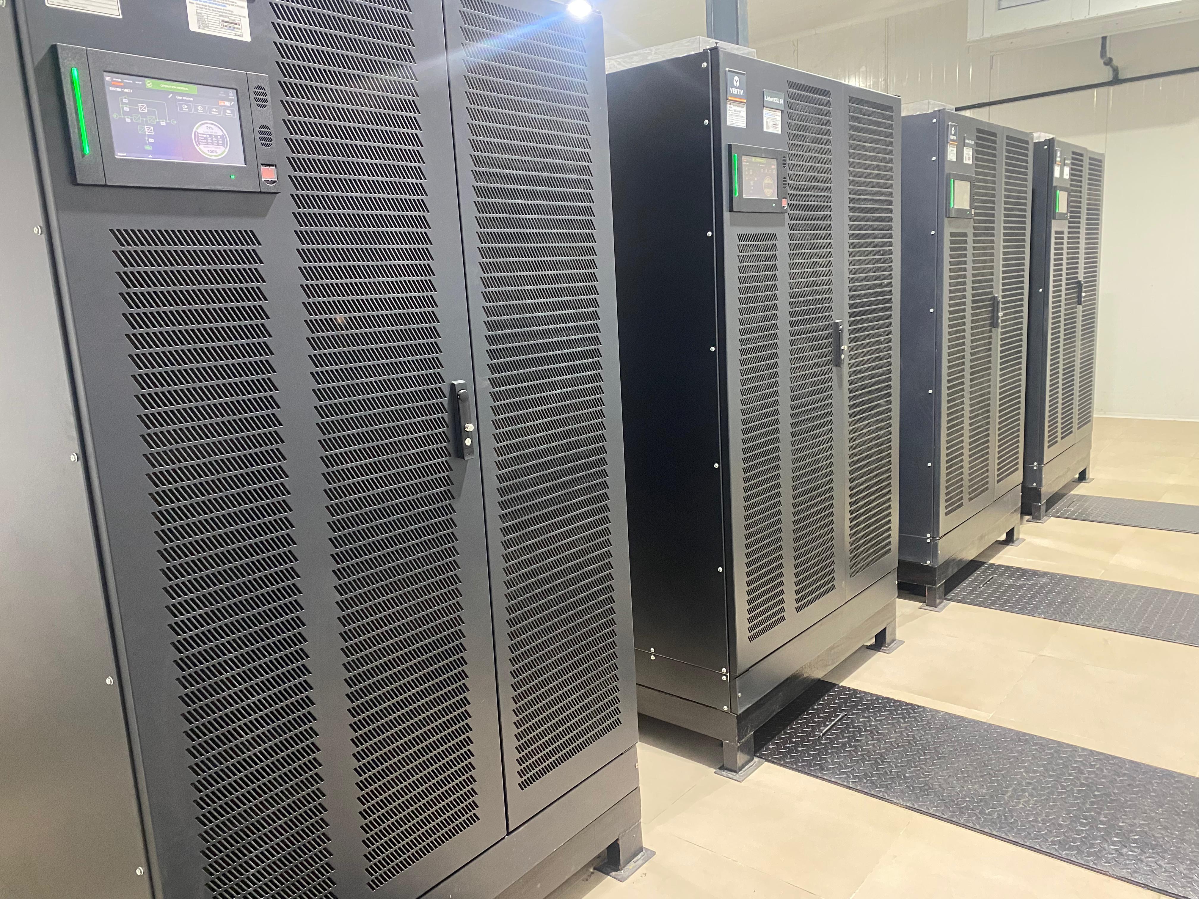 π UPS Shipping Serv