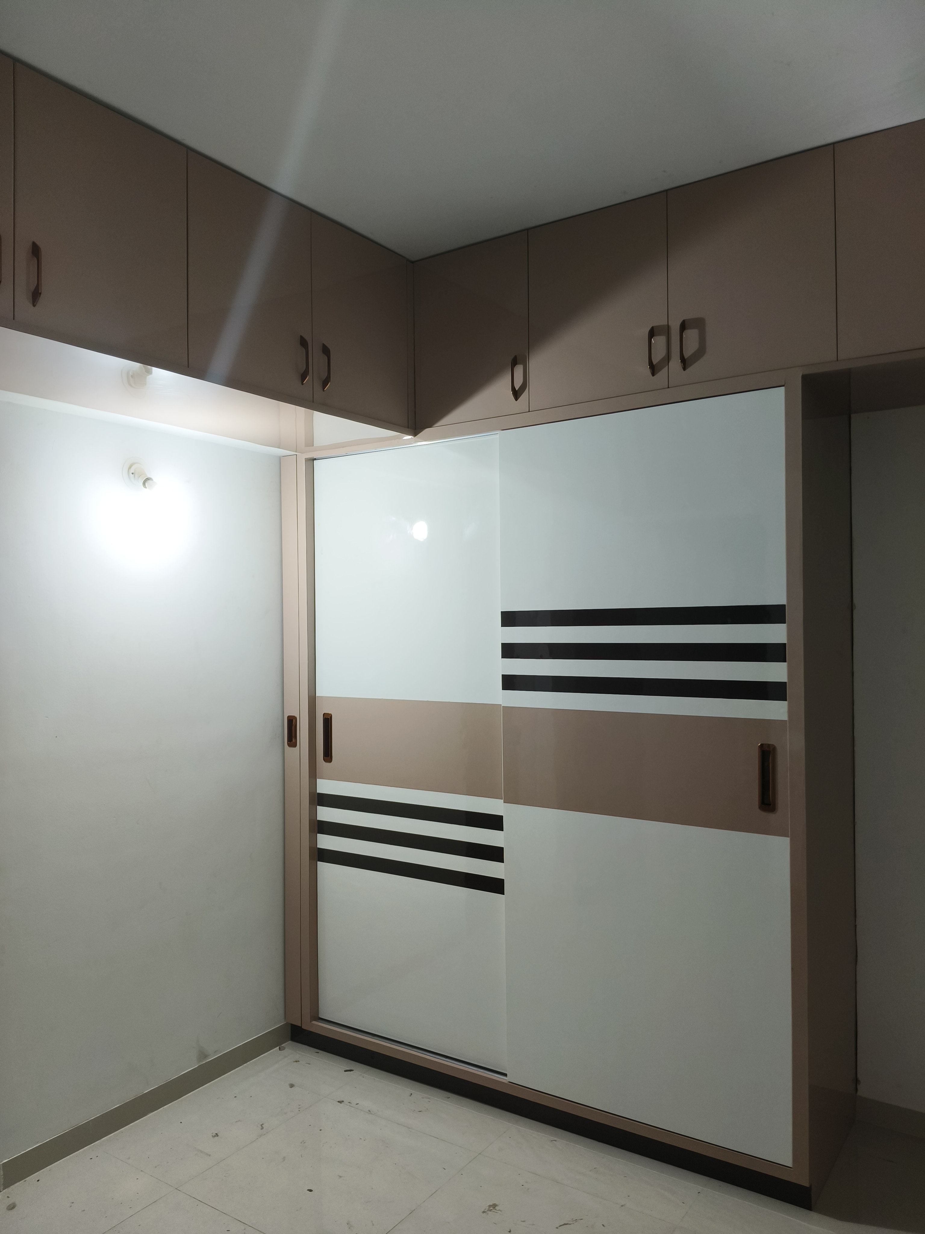 A wardrobe is a mode