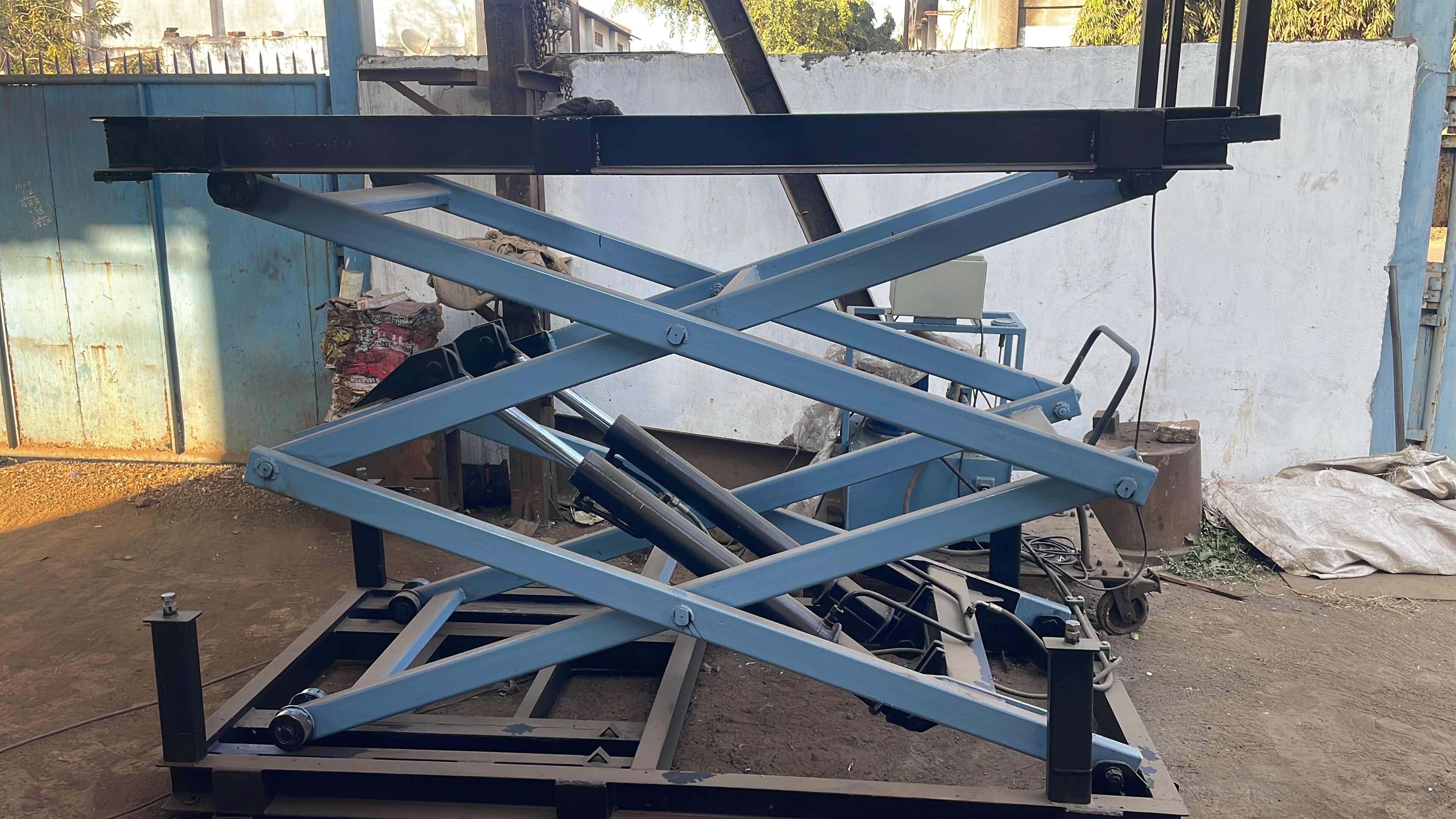 Hydraulic scissors l