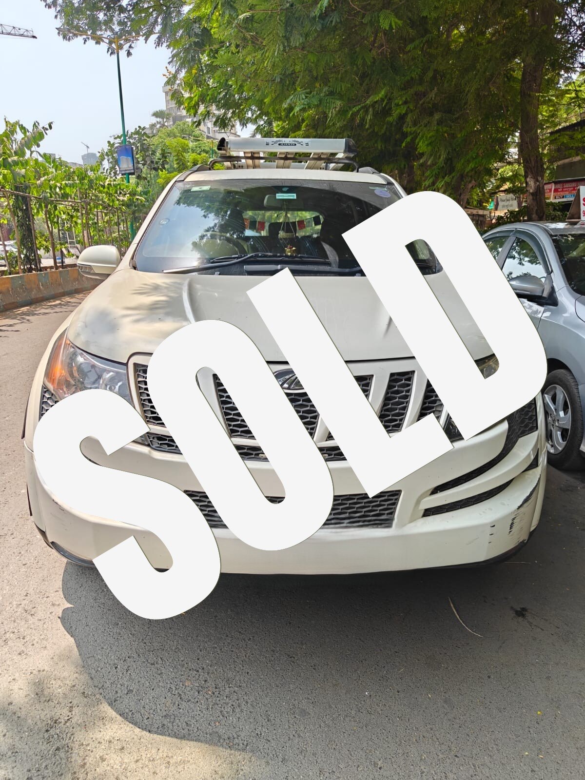 Vehicle: Mahindra XU