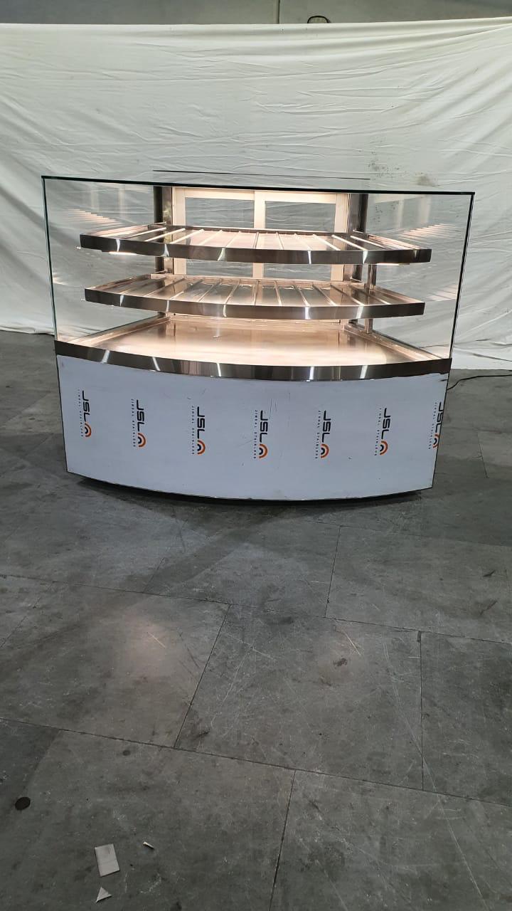 Curved Glass Bakery Display