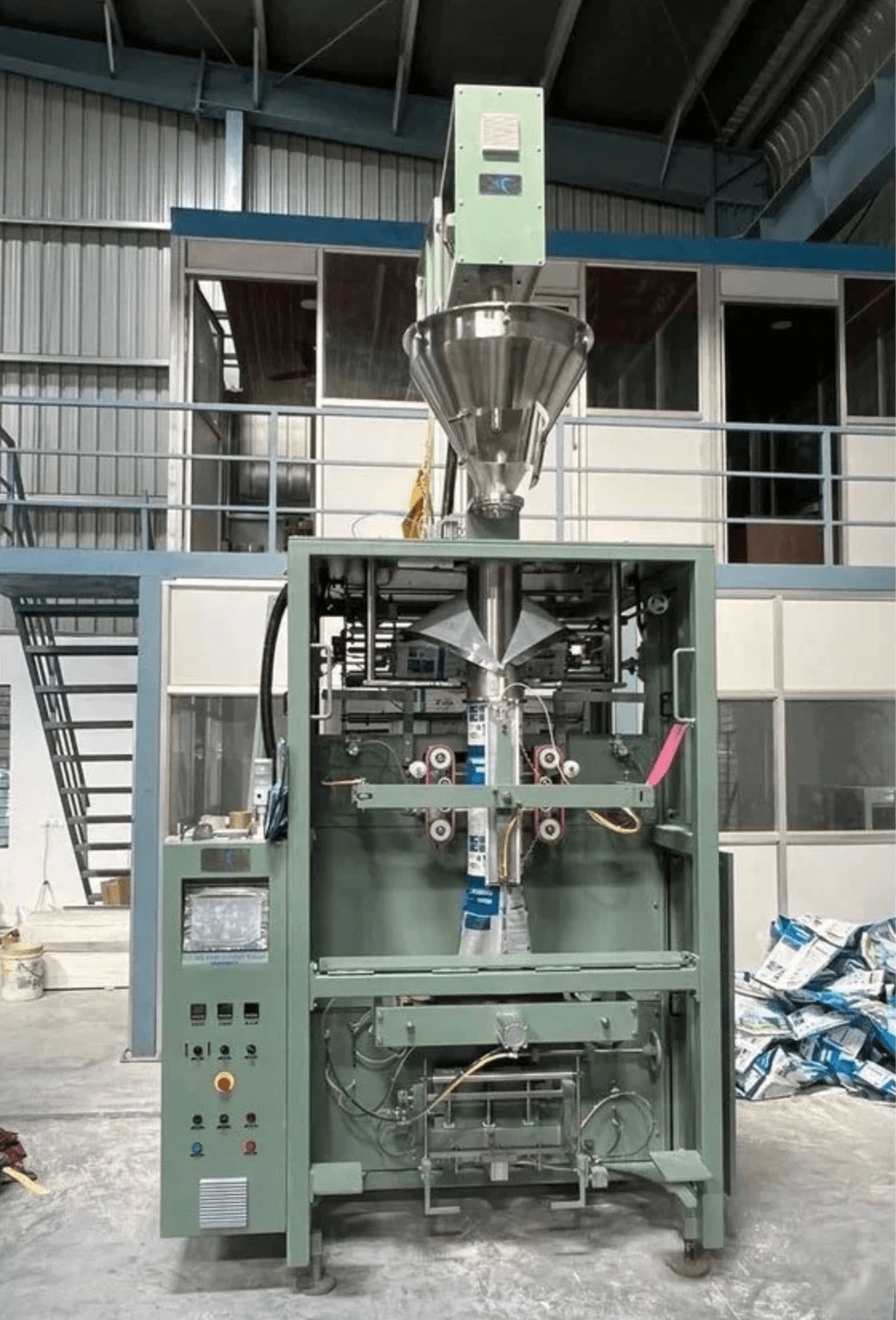 Industrial Automatic Vertical Form-Fill-Seal (VFFS) Pouch Packaging Machine image 1