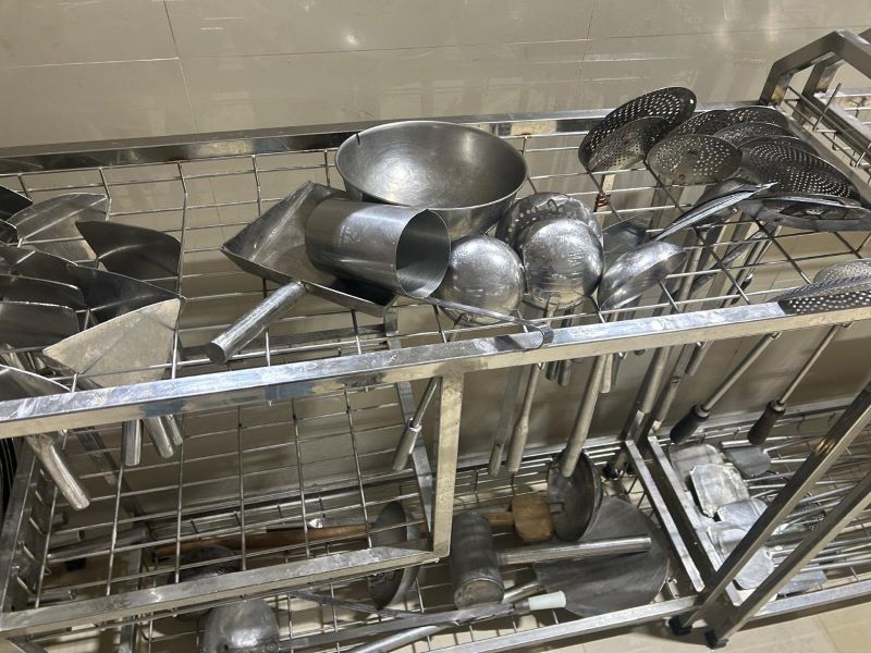 UTENSILS TROLLEY MAD