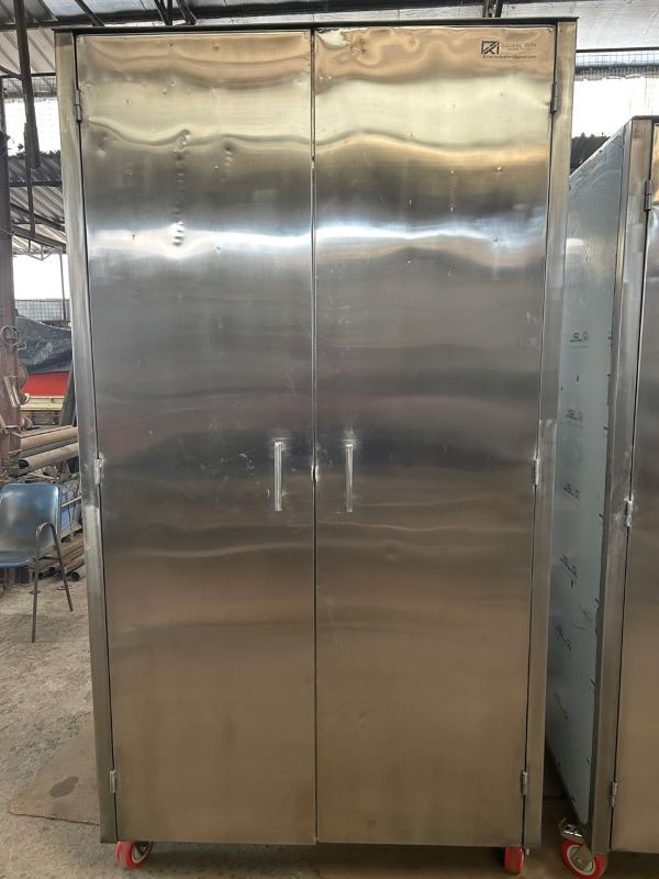 HEAVY DUTY CUPBOARD 