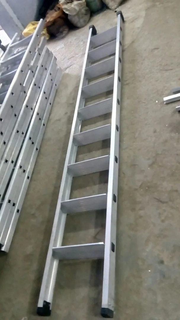 Aluminium wall supporting single ladder & AQPC MODEL No.1006S. image 1