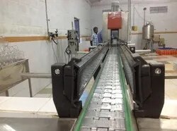 Slat Conveyor System image 1