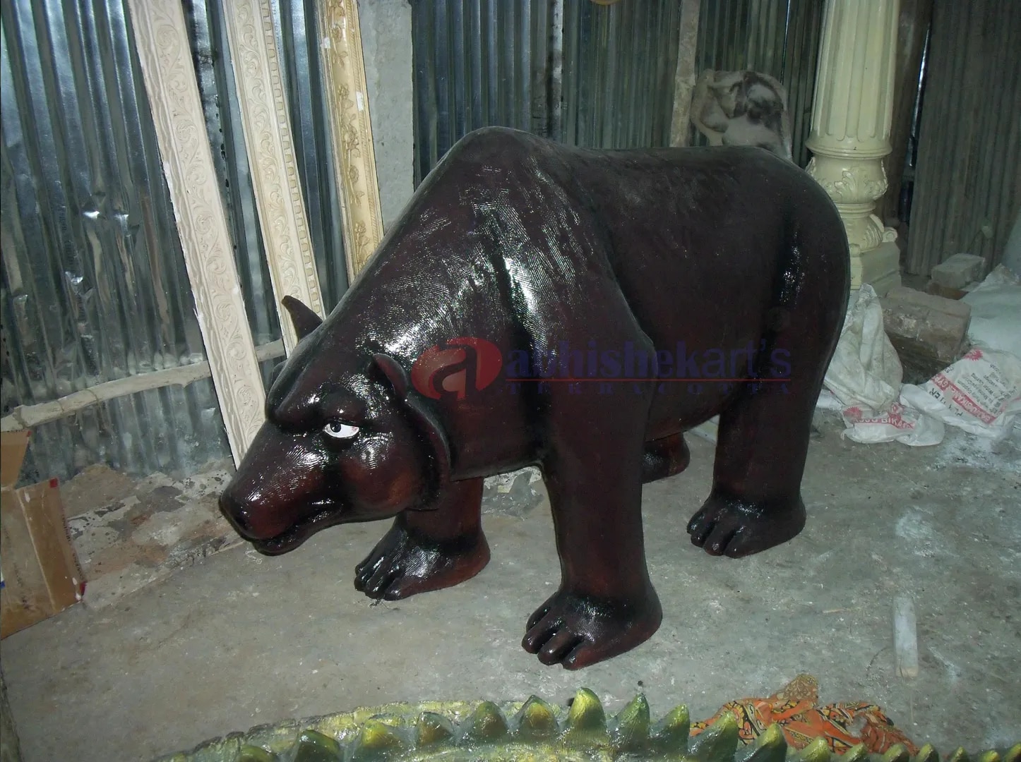 Fiber Bear Statue image 1