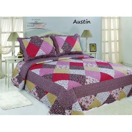 BED COVER image 1