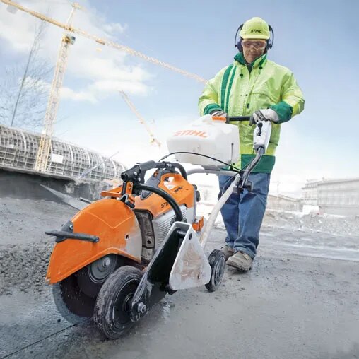 RCC CONCRETE CUTTING image 1