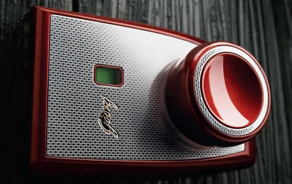 Astro 1CK ruby red 7023 image 1