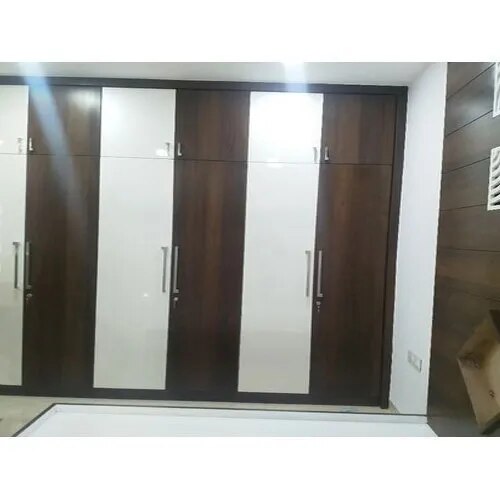 Wooden Bedroom Wardrobe in Coimbatore image 1