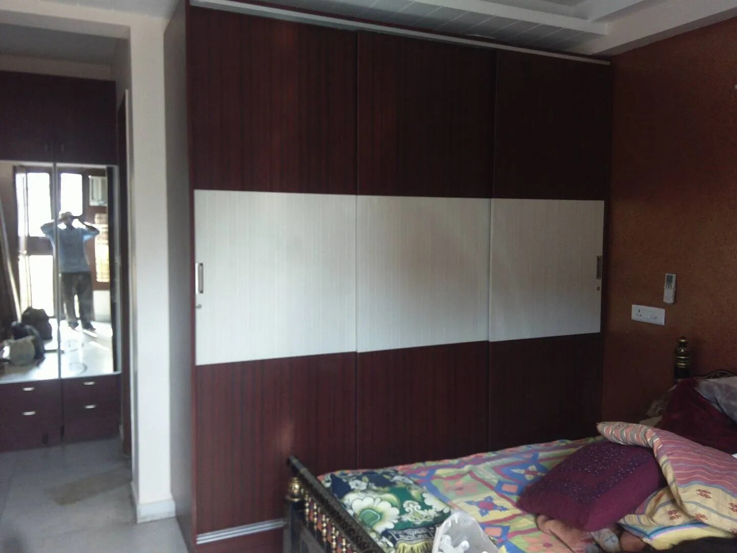 Wardrobes image 1