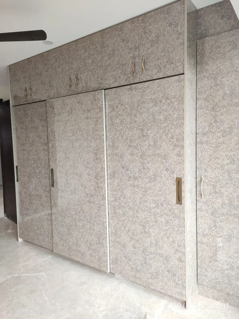 Wardrobes image 1