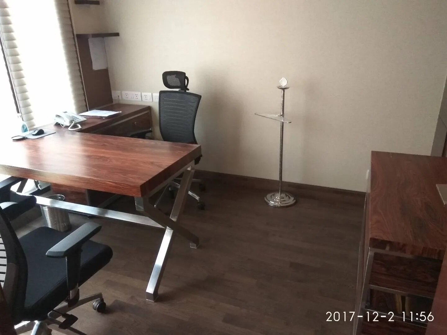 Office Furniture image 1