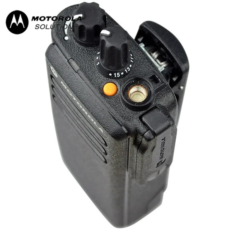 MOTOROLA P8608i intrinsically safe (IS) Walkie Talkie (USER License and DPL Required) image 1