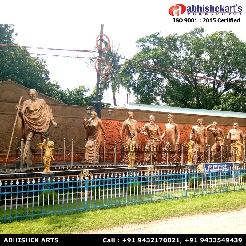 Gandhi march statues image 1