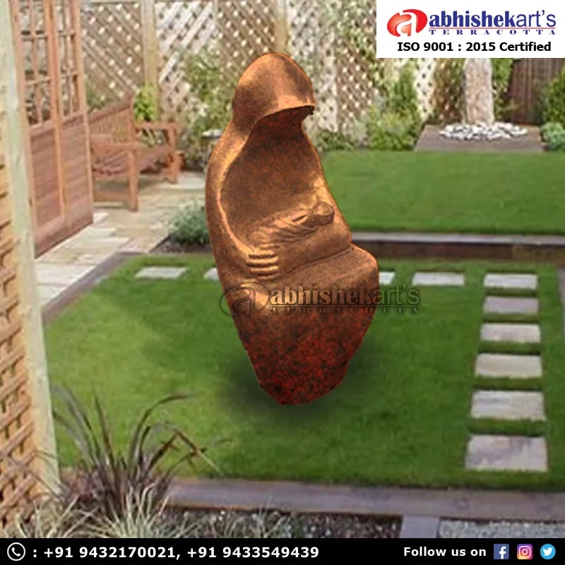 Abstract mother and child sculpture image 1