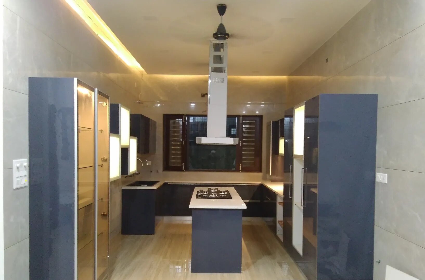 Modular Kitchen image 1