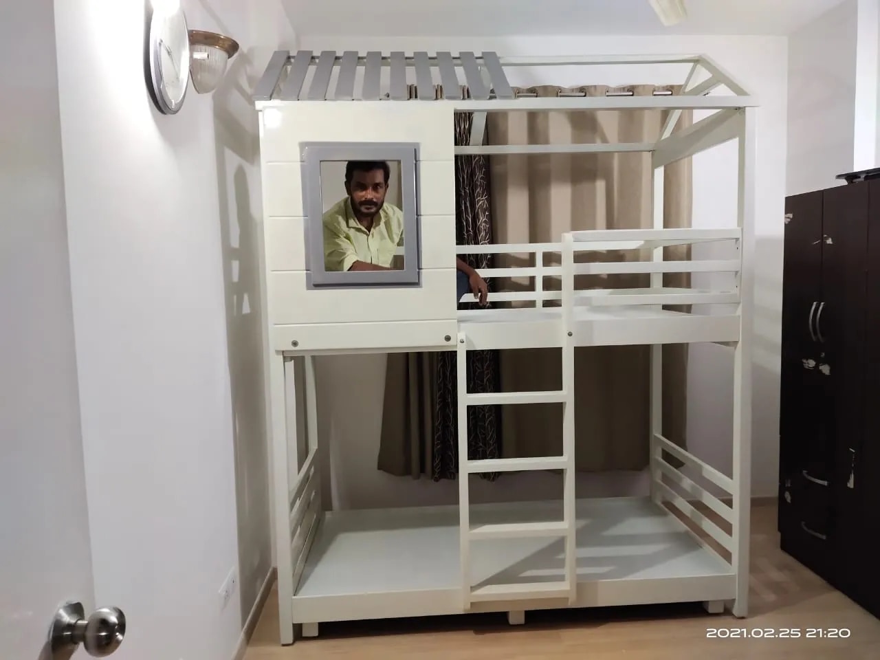 hut model bunk bed( house bunk) image 1